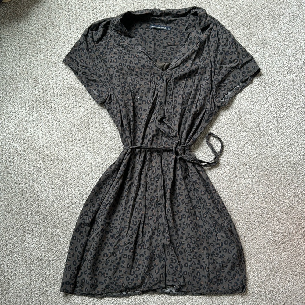 Abercrombie Short sleeve cheetah dress